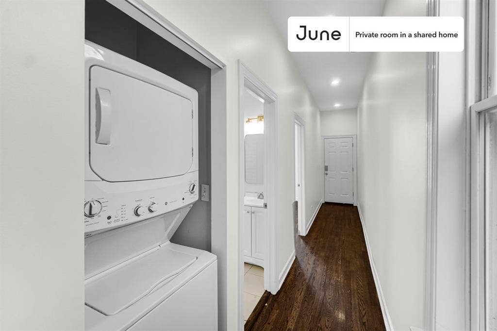 3 BR in Chicago