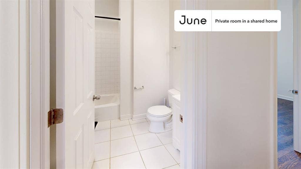 3 BR in Chicago