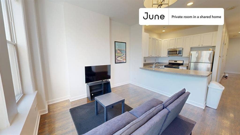 3 BR in Chicago