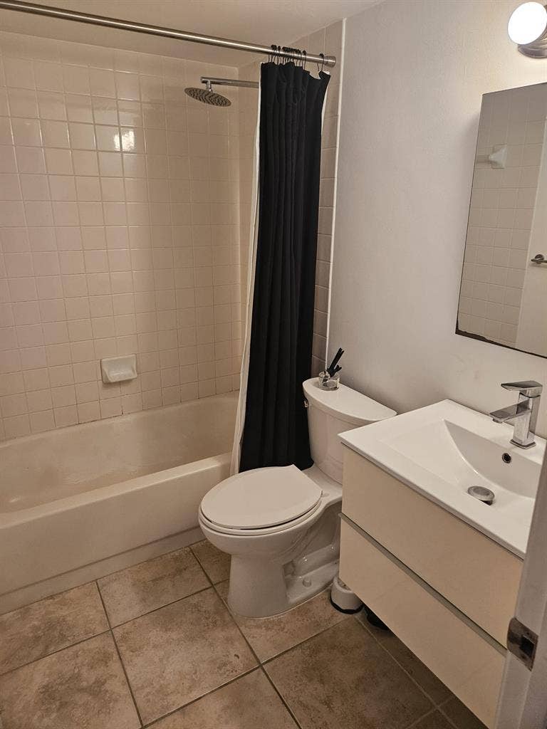 Room for Rent – Brickell Key