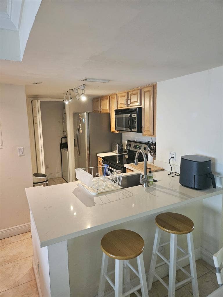 Room for Rent – Brickell Key