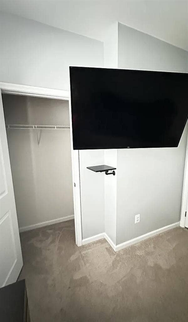 Room Near Ashburn Metro