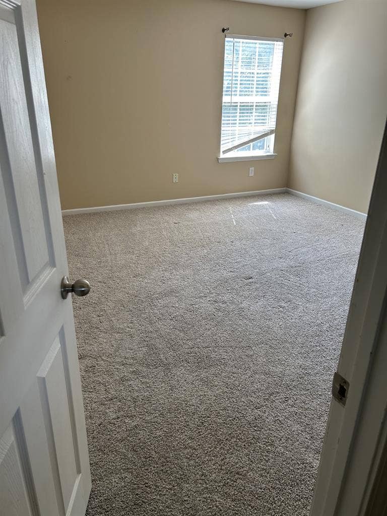 Looking for Roommate in Rock Hill