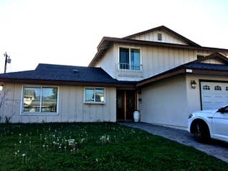 Room for rent in Lake Forest
