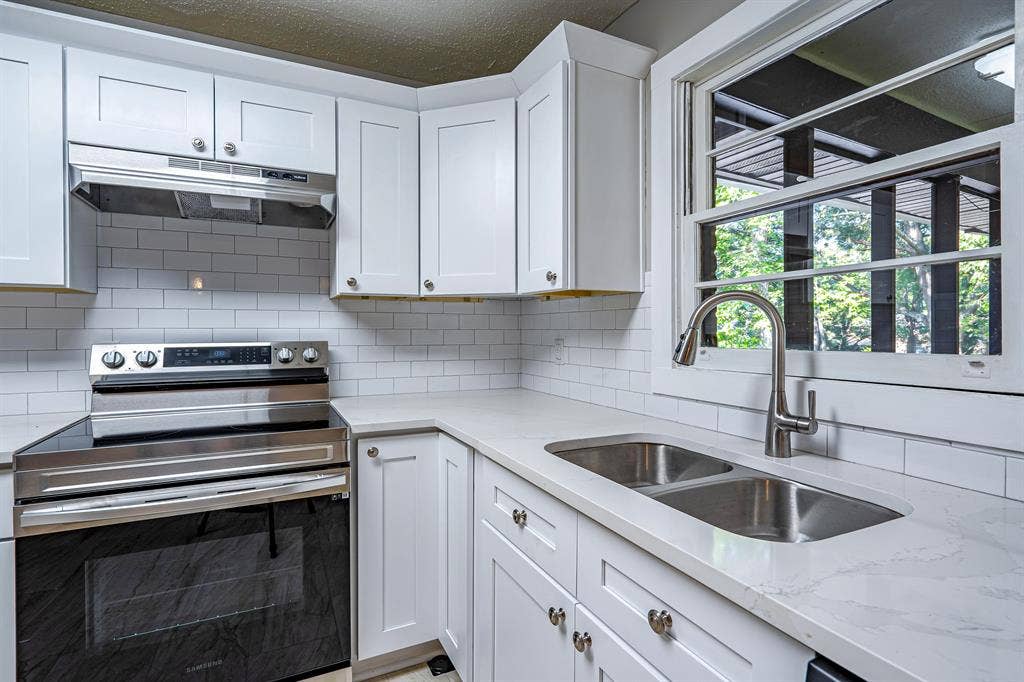 6 BR in Marietta