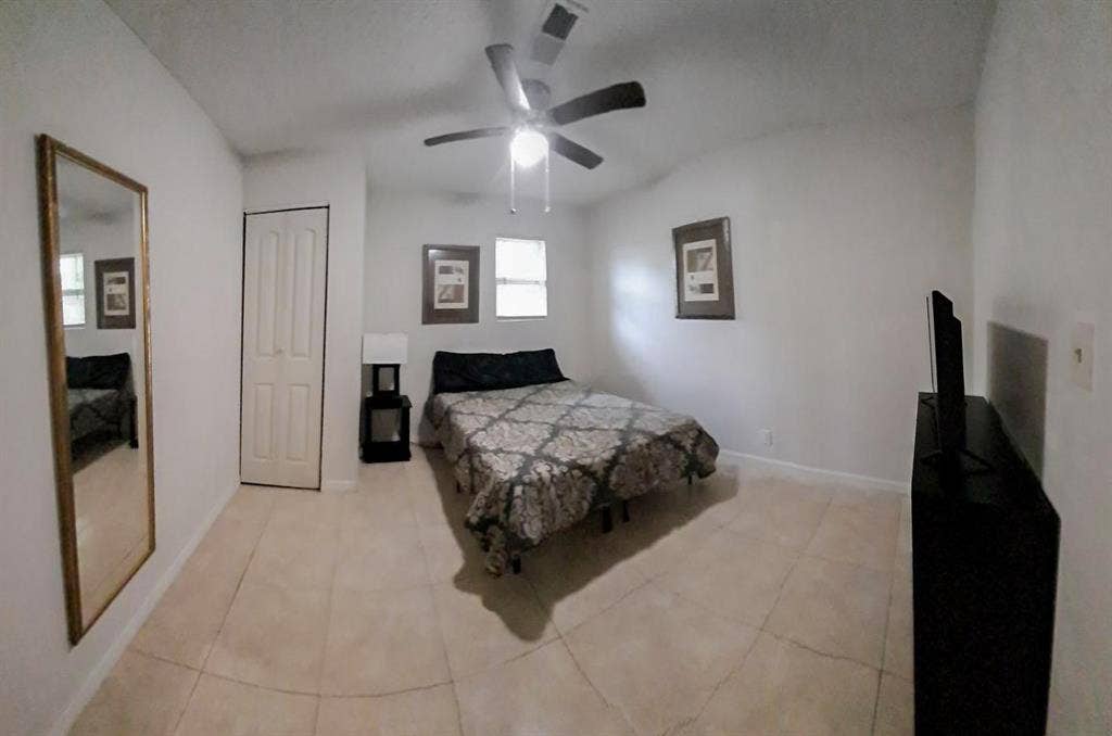 8 BR in Jacksonville