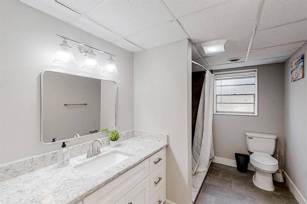 7 BR in Jonesboro