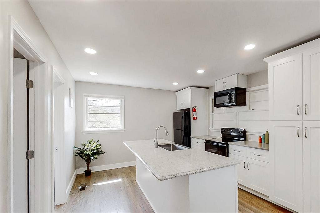 7 BR in Jonesboro