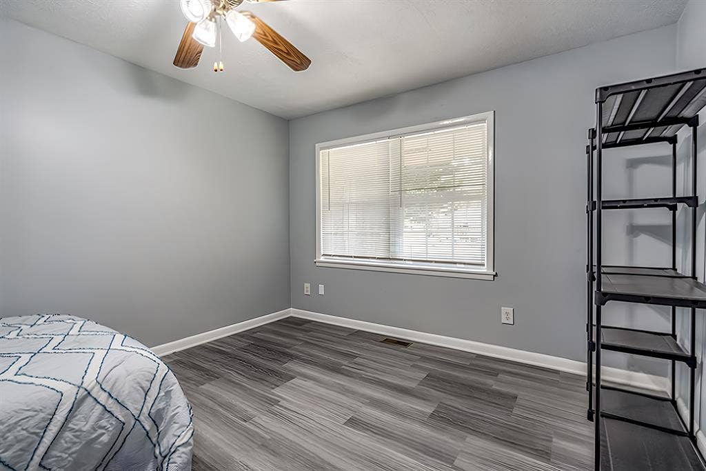 9 BR in Marietta