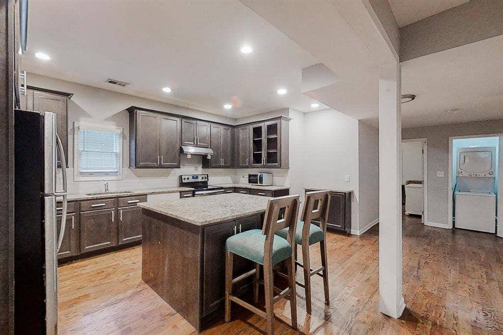 3 BR in Atlanta