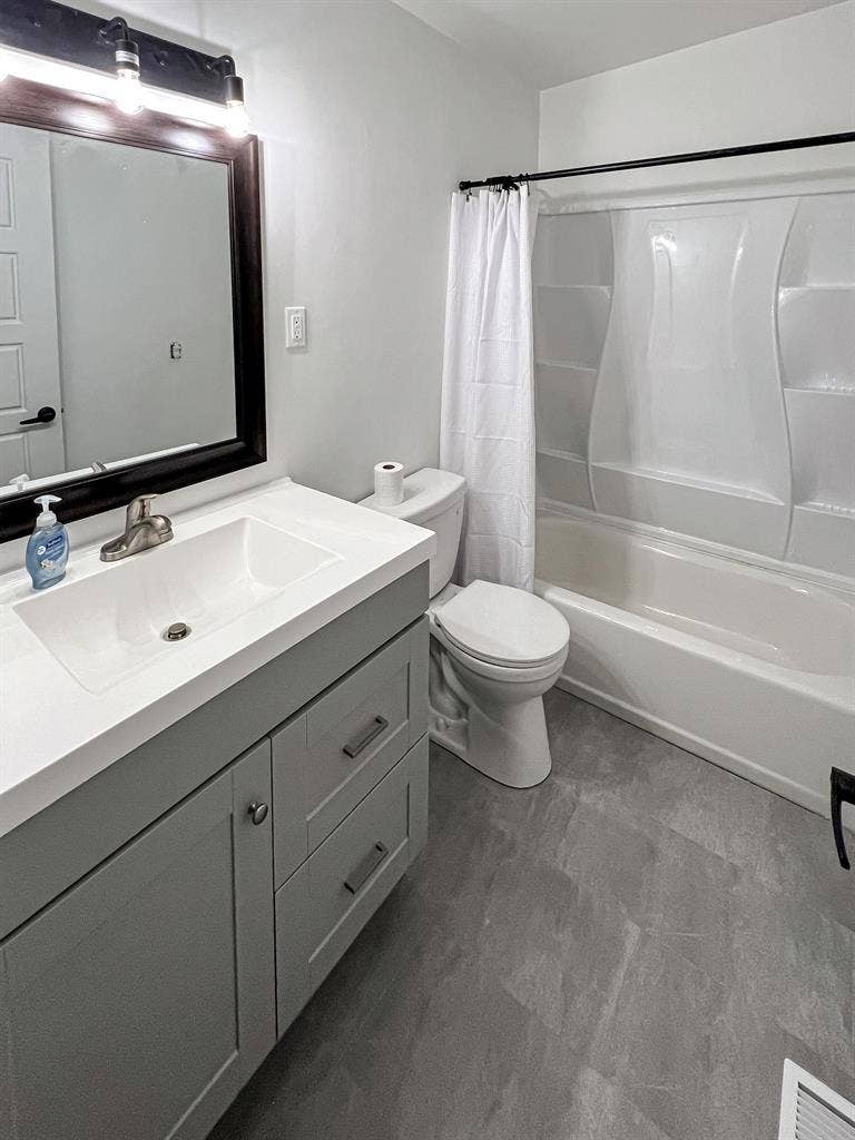 8 BR in West Valley City