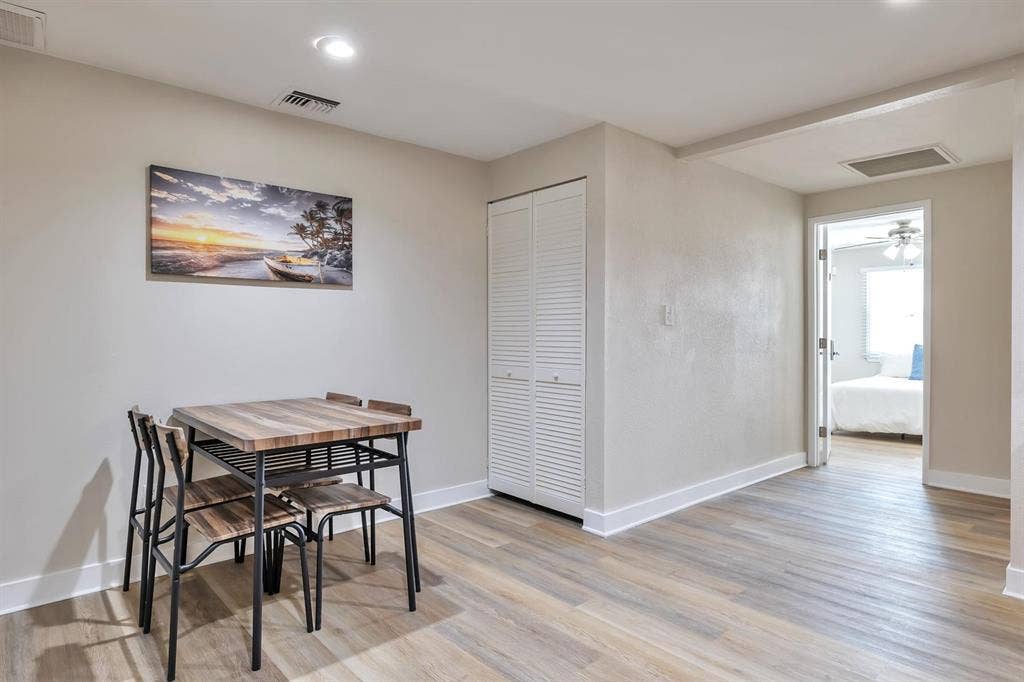 7 BR in Phoenix