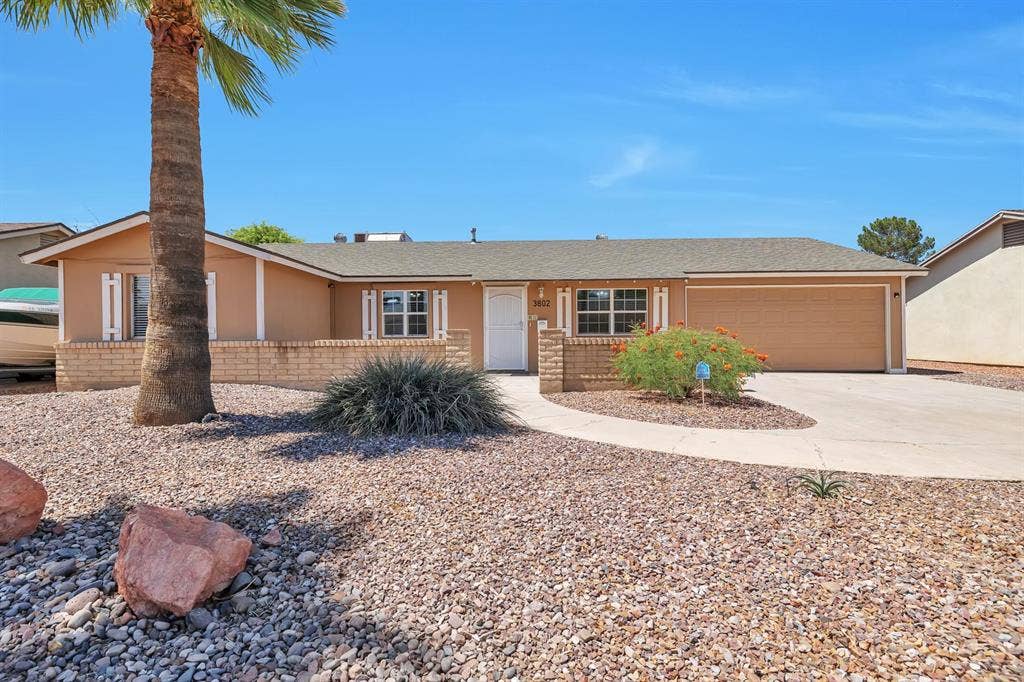 7 BR in Phoenix