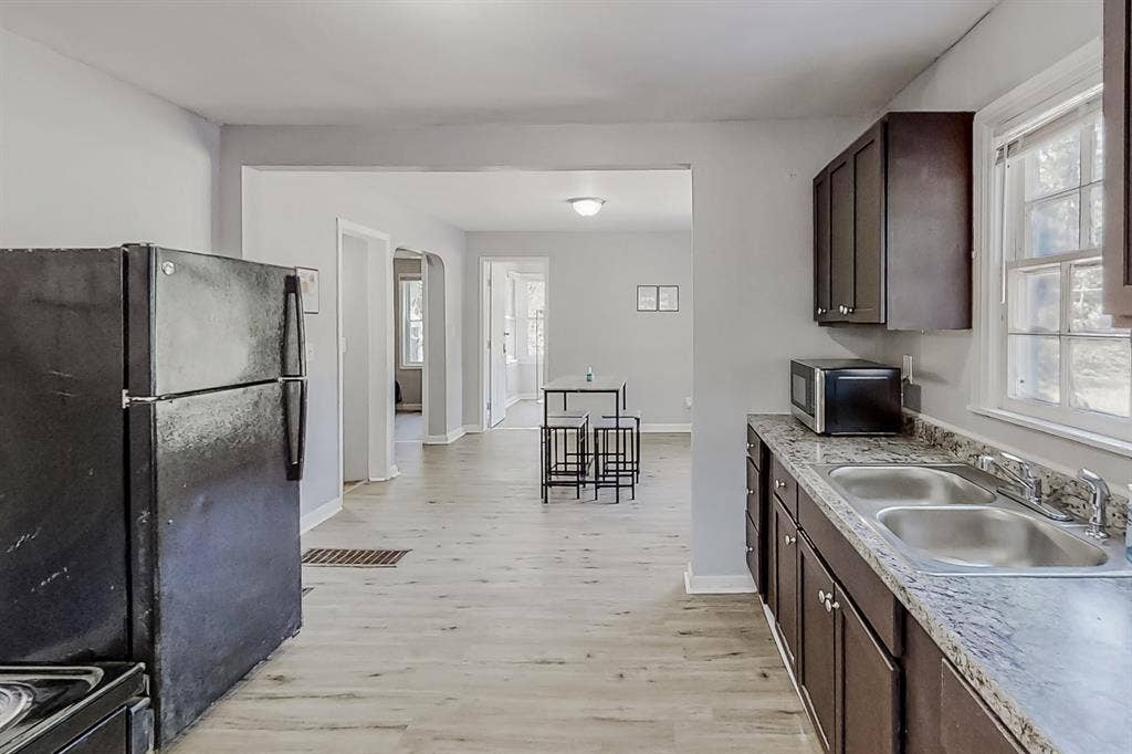 10 BR in Atlanta