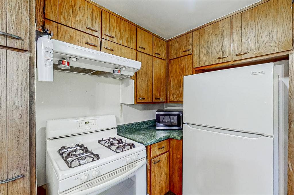 8 BR in Decatur