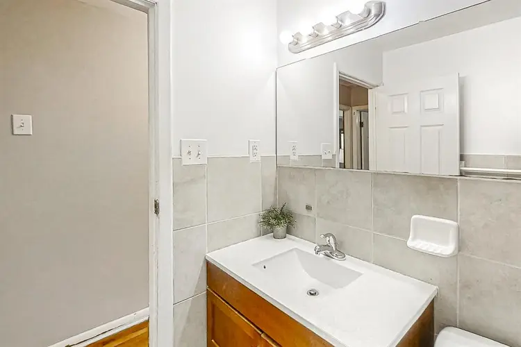 8 BR in Decatur