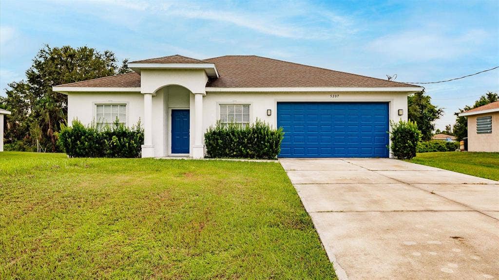 7 BR in North Port