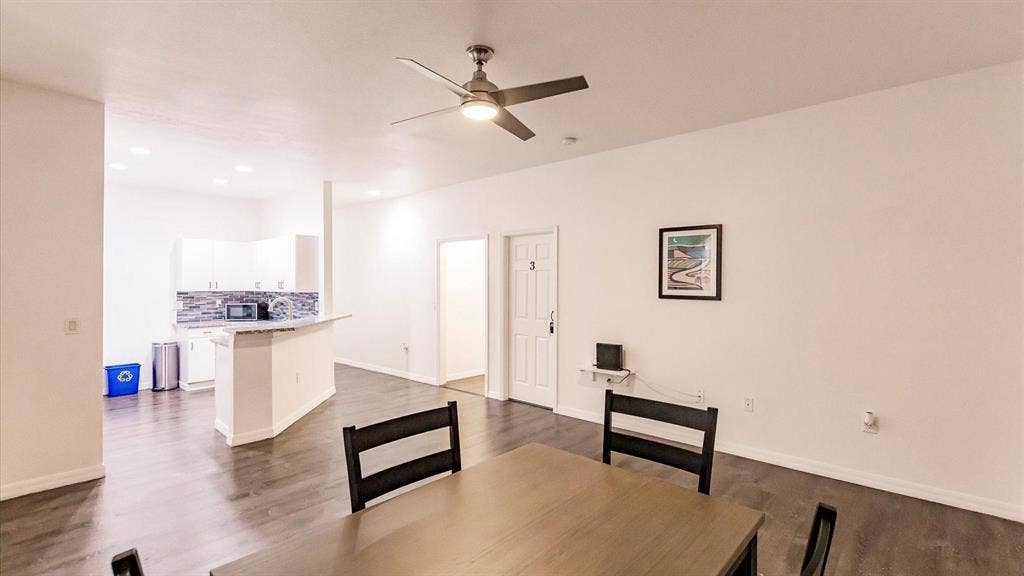 7 BR in North Port