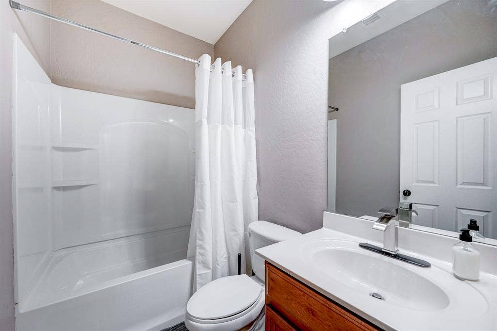 9 BR in Tolleson