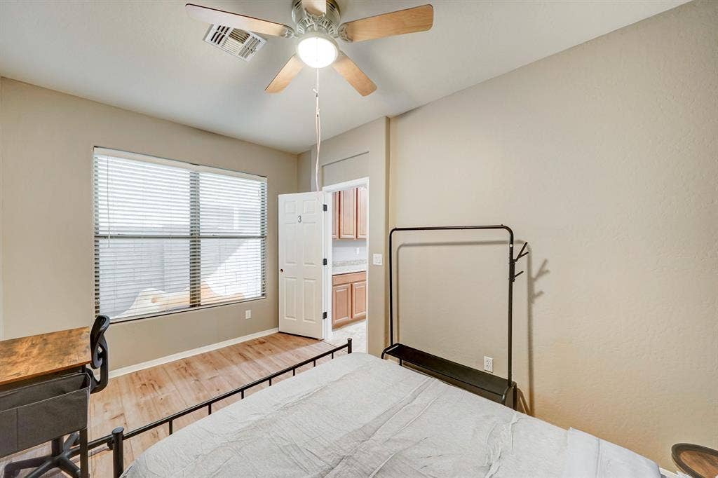9 BR in Tolleson