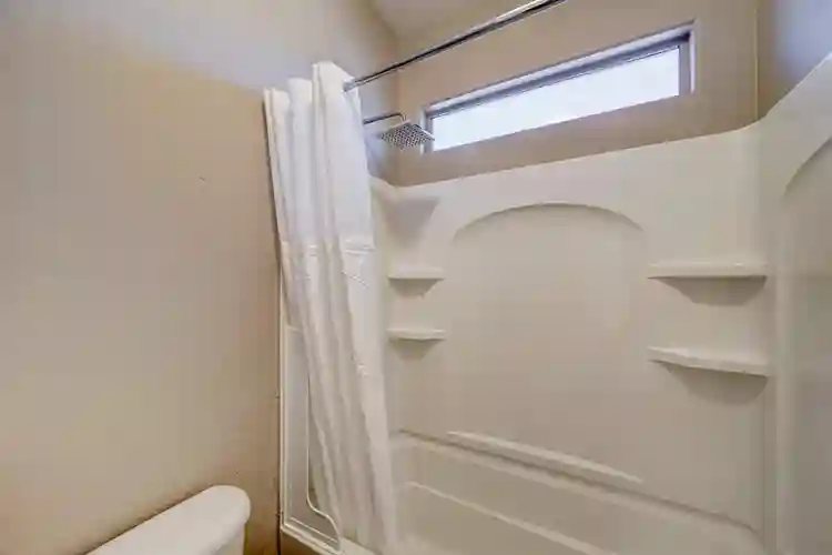 9 BR in Tolleson