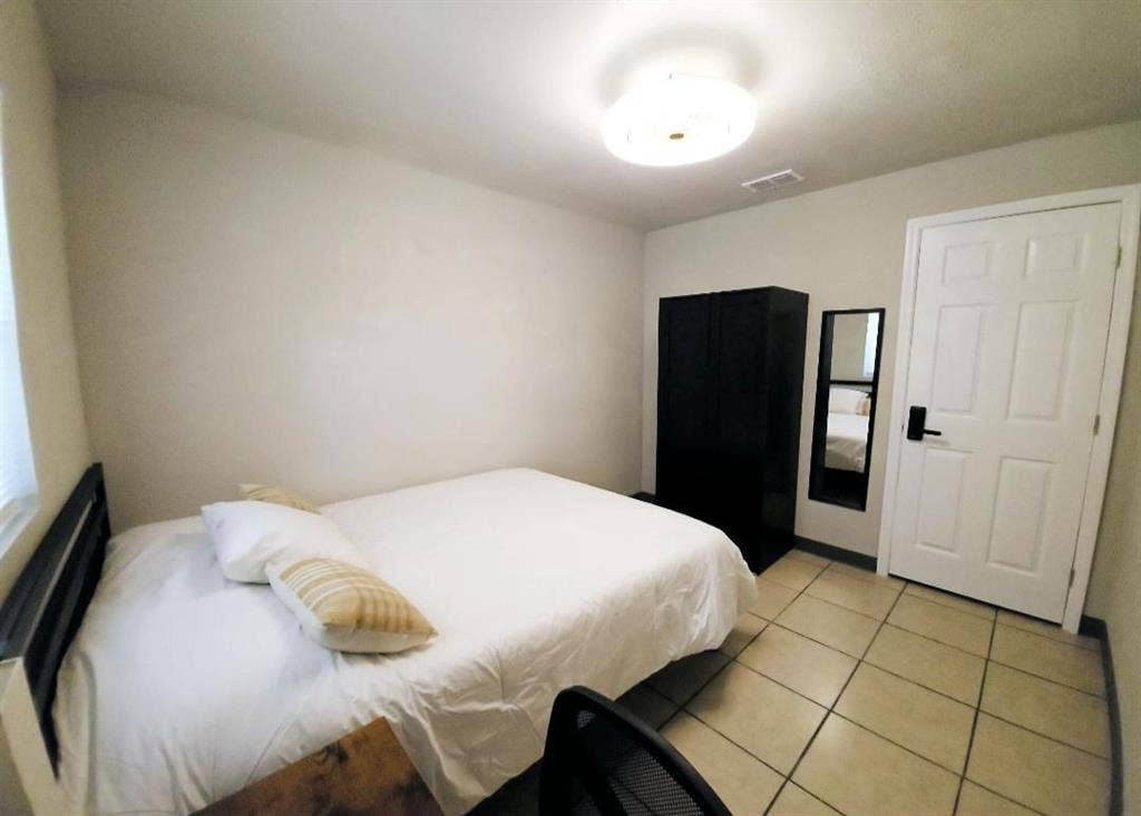 7 BR in Orlando