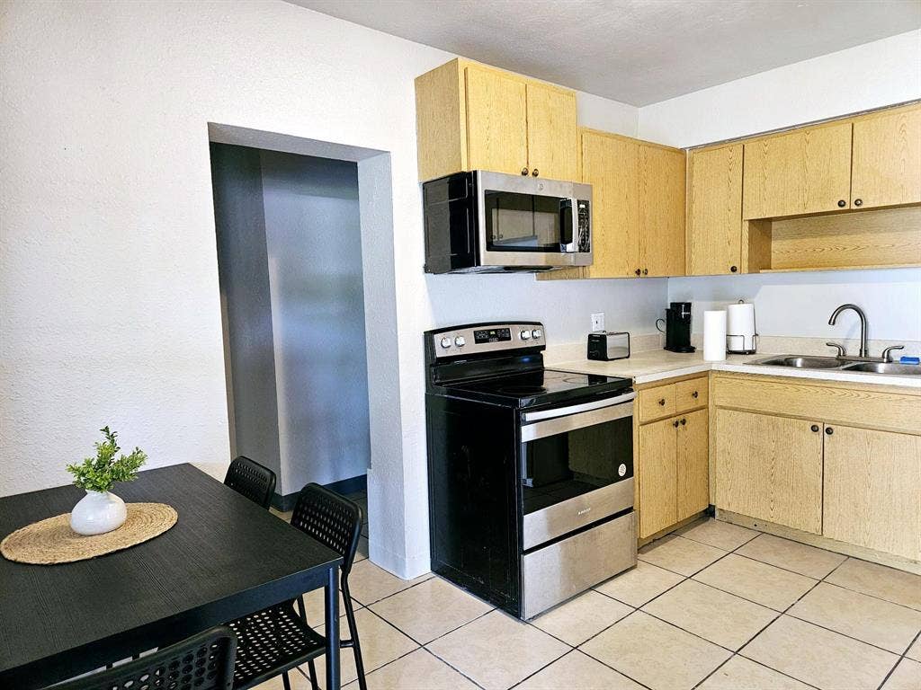 7 BR in Orlando