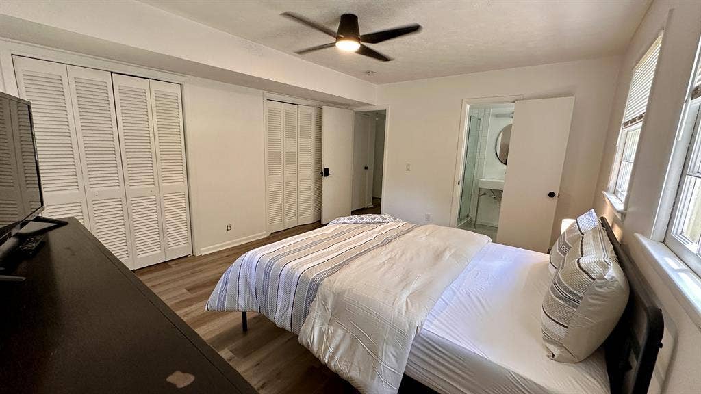6 BR in Conyers