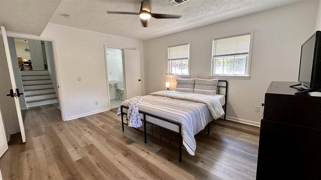 6 BR in Conyers
