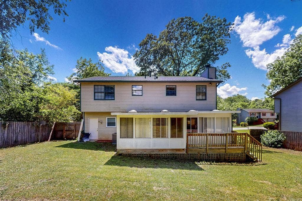 8 BR in Decatur