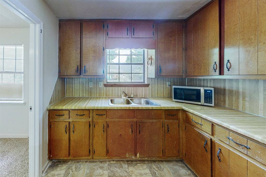 8 BR in Decatur