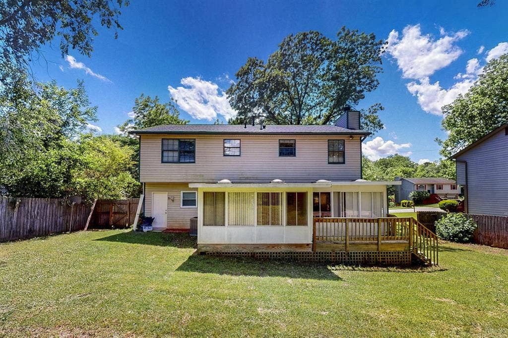 8 BR in Decatur