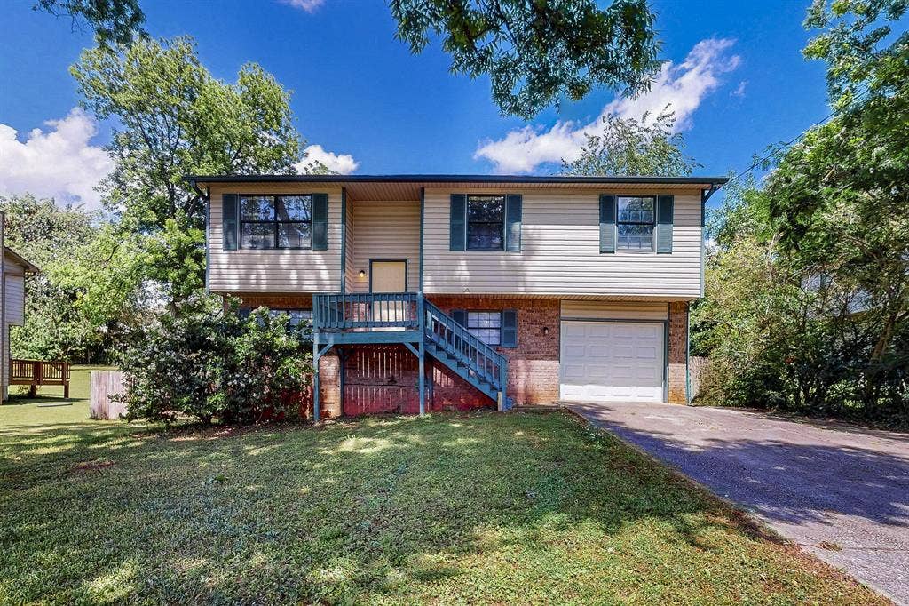 8 BR in Decatur