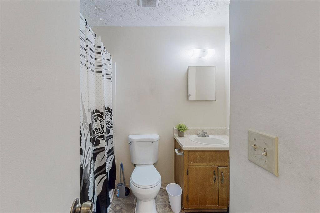 8 BR in Decatur