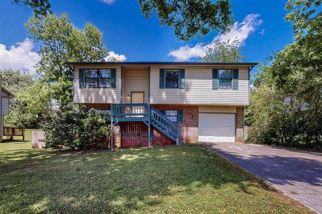 8 BR in Decatur