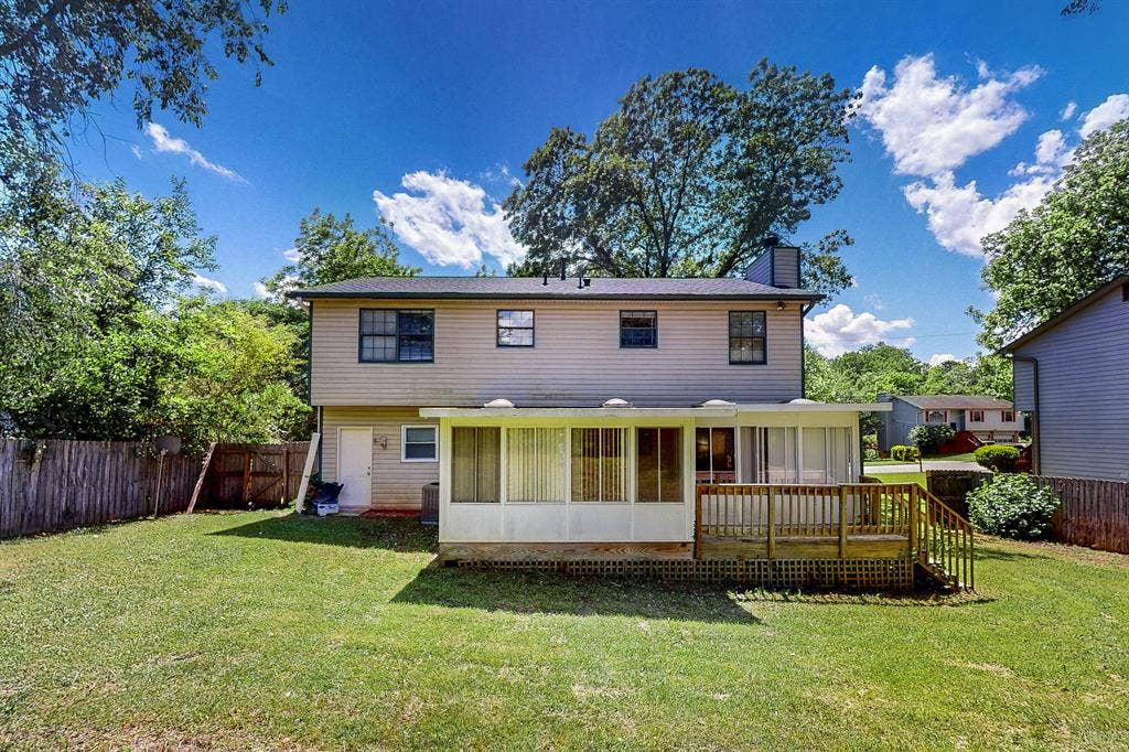 8 BR in Decatur