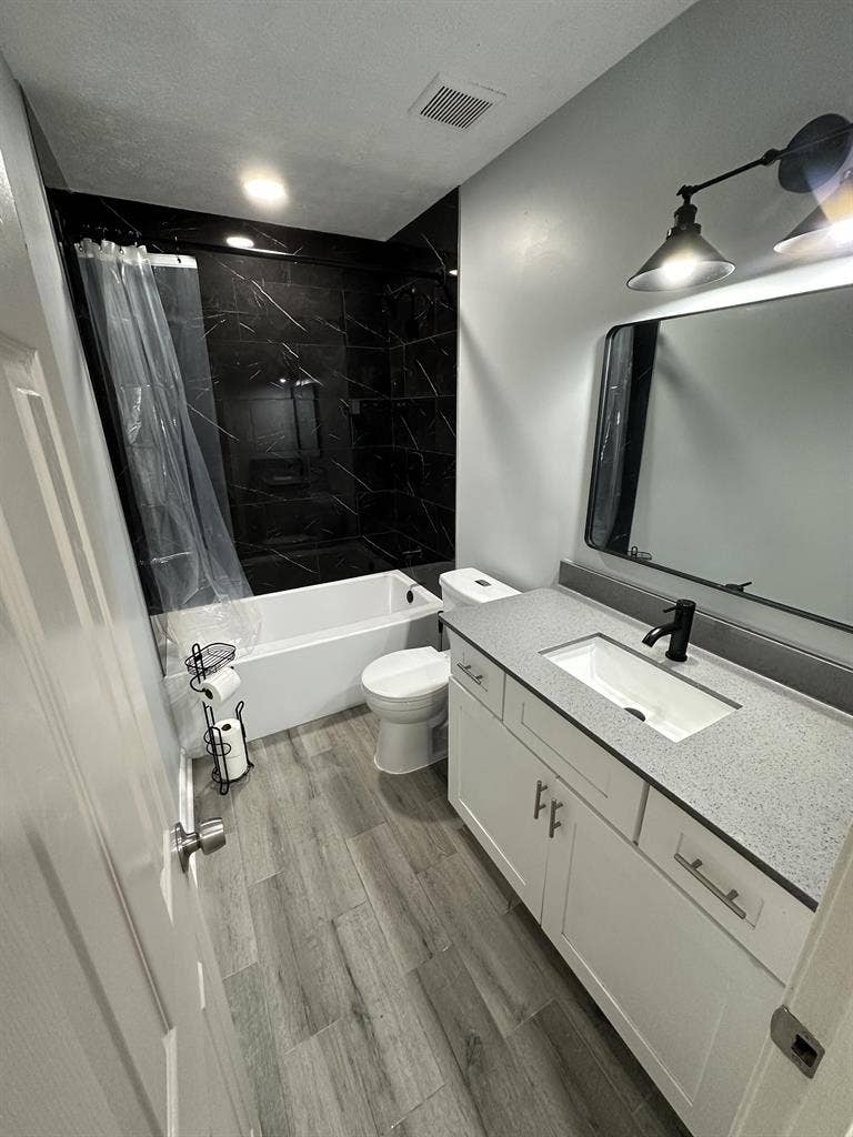 3 BR in Decatur