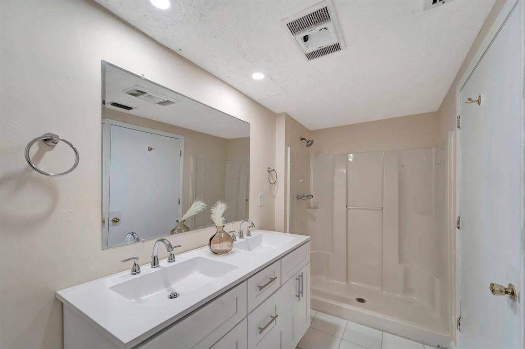 7 BR in Port Charlotte