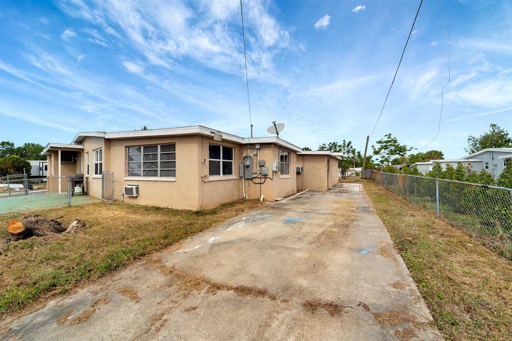 7 BR in Port Charlotte