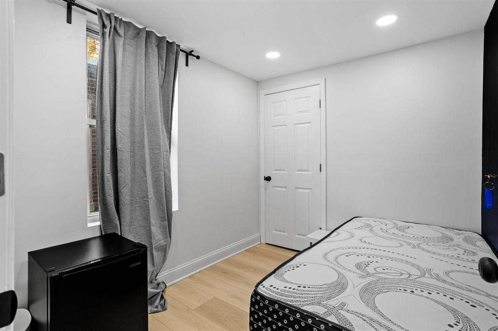 8 BR in Philadelphia