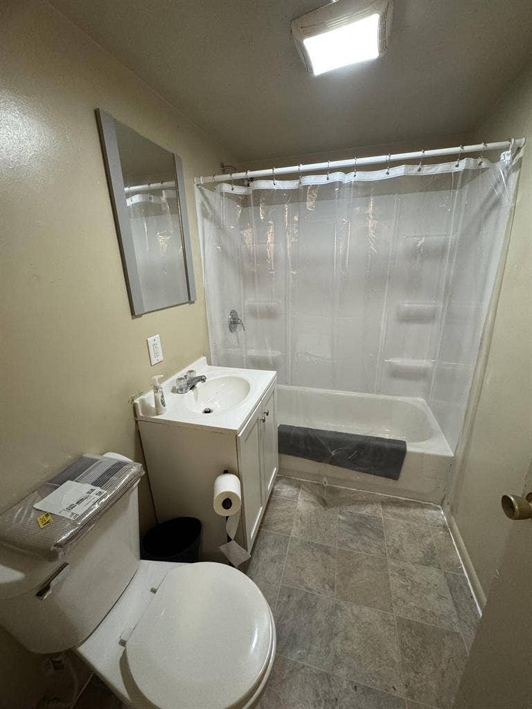 7 BR in Indianapolis