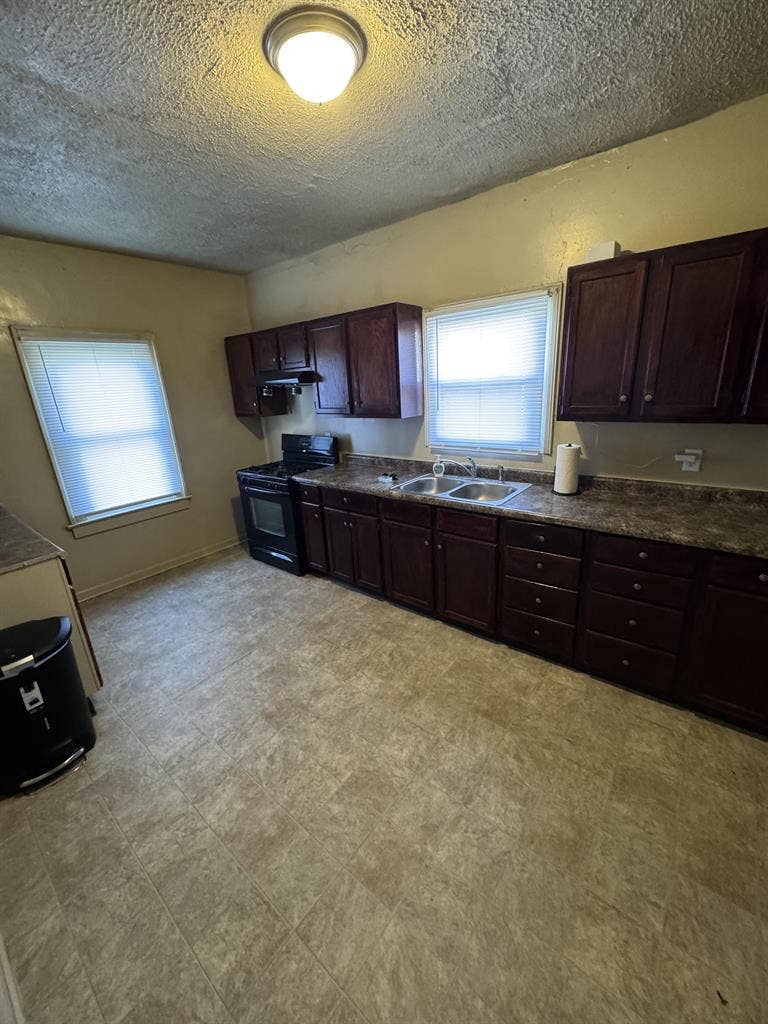 7 BR in Indianapolis