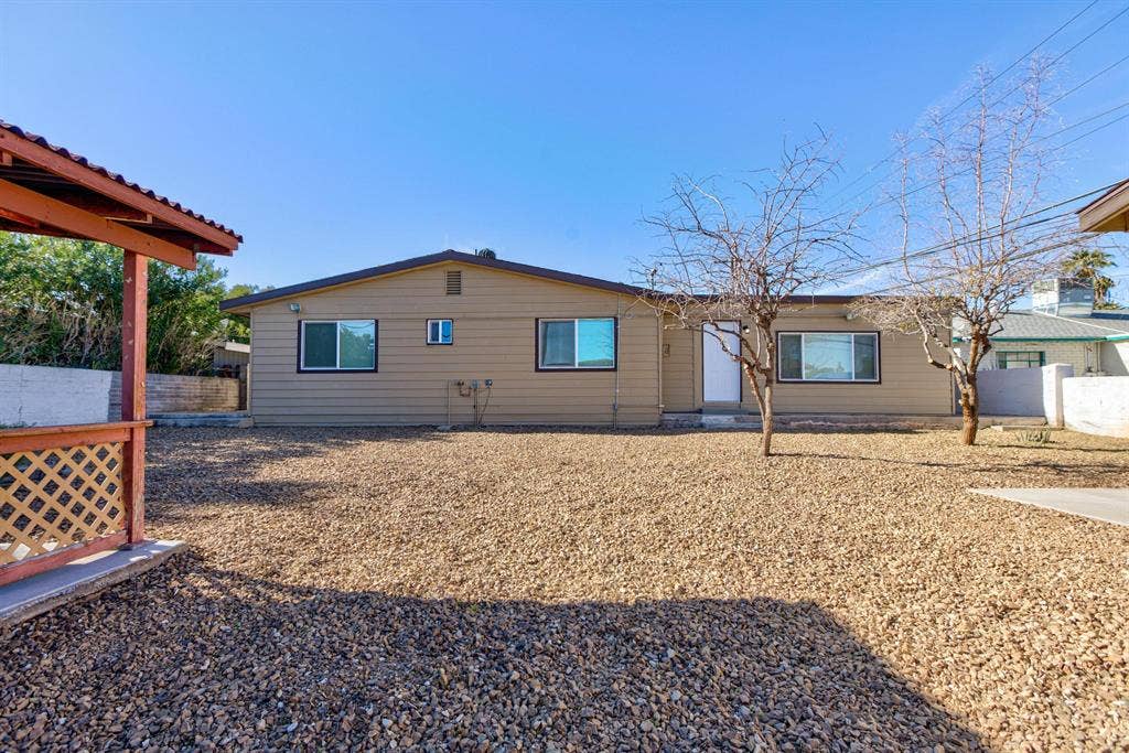 4 BR in Las Vegas