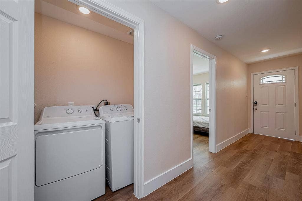 9 BR in Houston