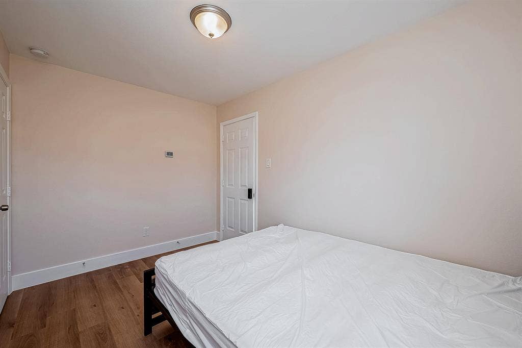 9 BR in Houston