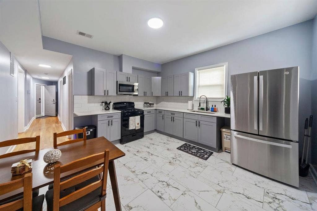 10 BR in Baltimore