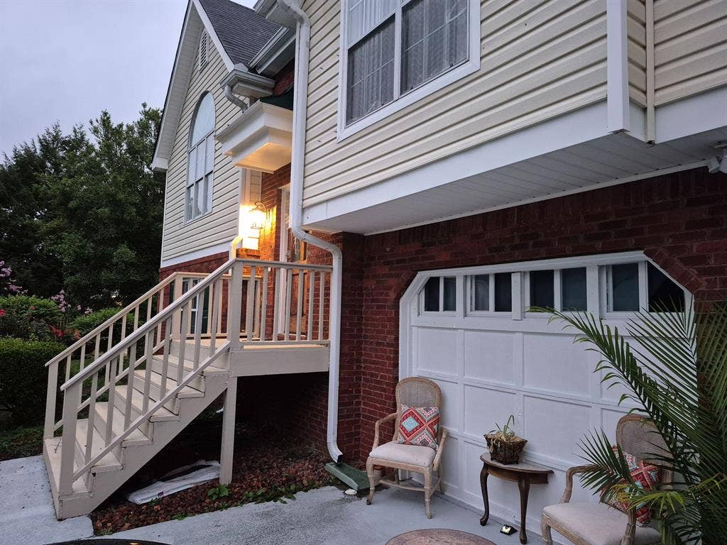 6 BR in Powder Springs