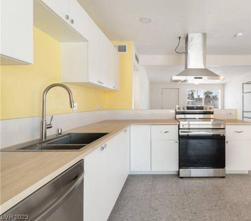 4 BR in Las Vegas