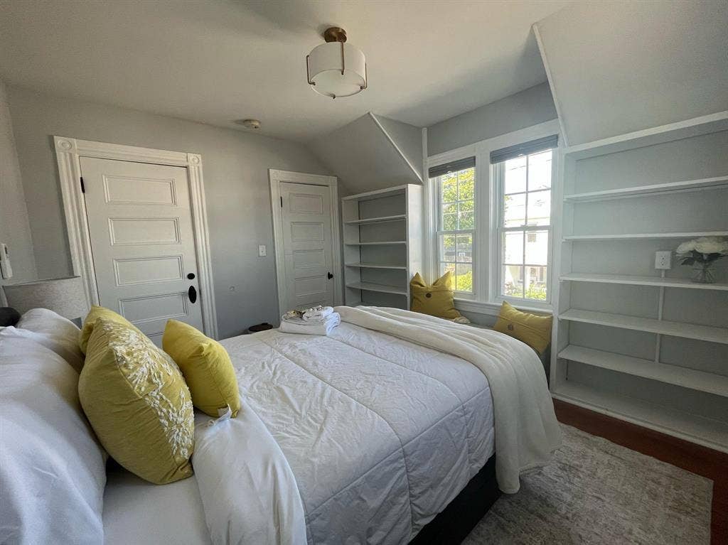 3 BR in Warren