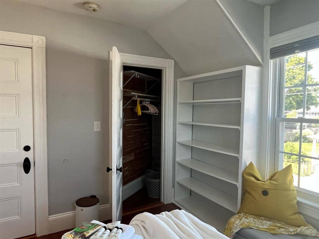 3 BR in Warren